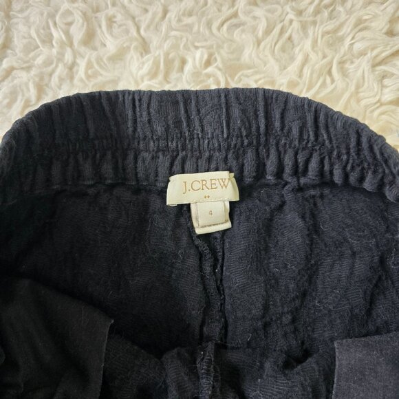 J. Crew  Black Slip On Textured Brocade Shorts, Size 4 - Picture 3 of 7